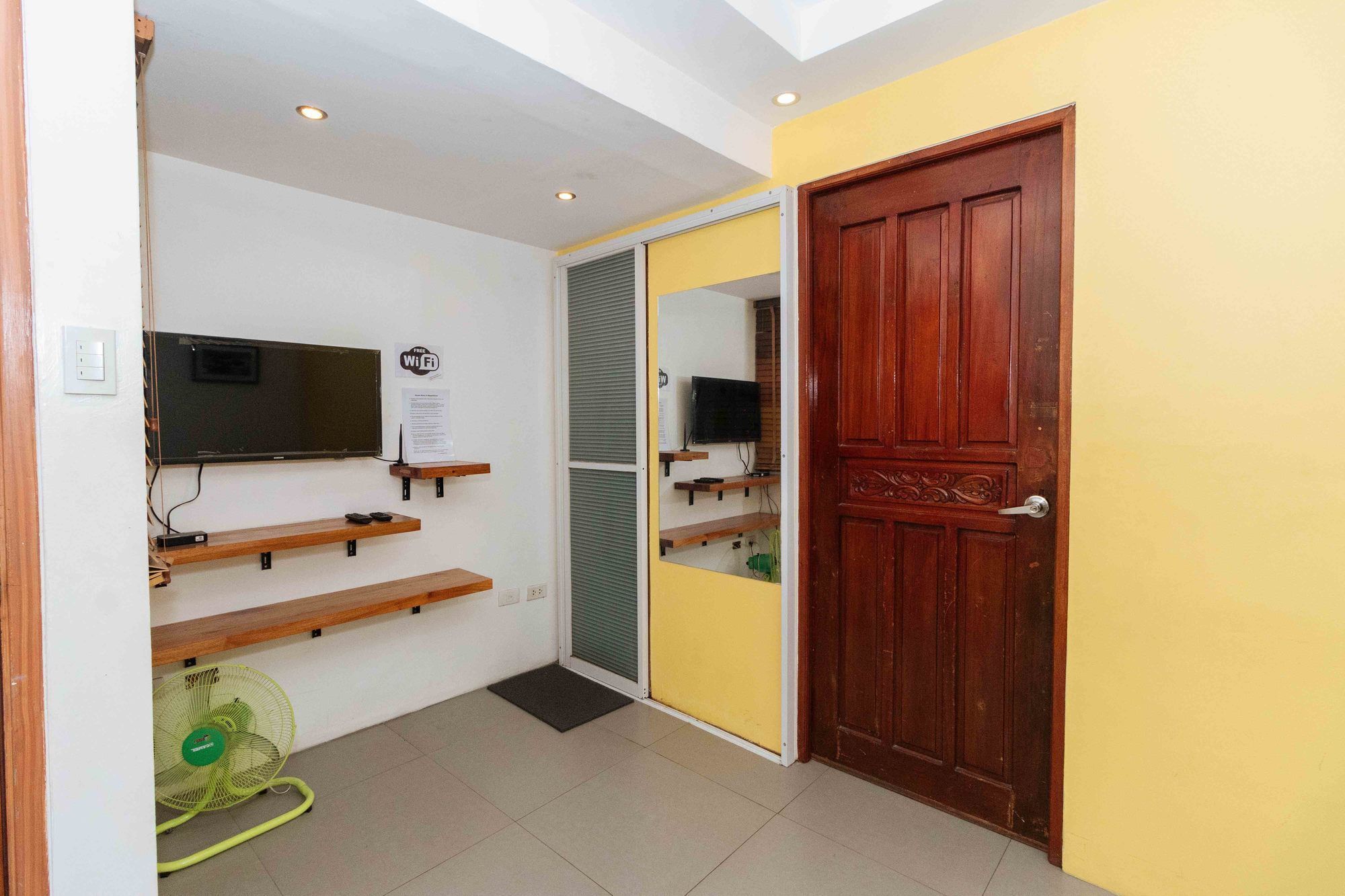 Reddoorz At Dbuilders Rooms Ph1 Taguig Luaran gambar